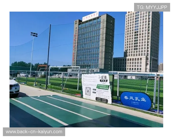 足球俱乐部在青训中设立营养与生活管理常态化项目，足球俱乐部青训什么条件